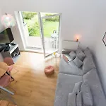 公寓 Center - Granary Island By Apartmore *