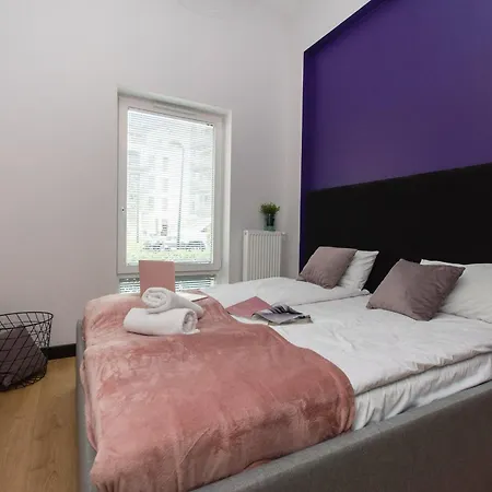 Center - Granary Island By Apartmore شقة
