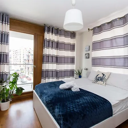 Center - Granary Island By Apartmore * غدانسك