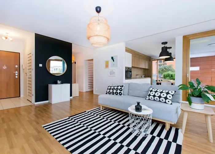 Apartment Center - Granary Island By Apartmore