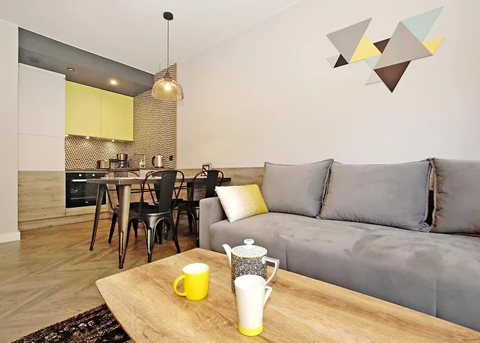 Center - Granary Island By Apartmore *