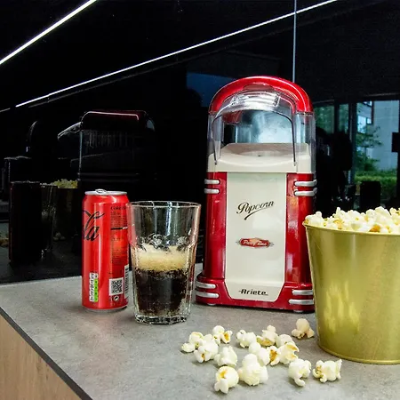 Center - Granary Island By Apartmore